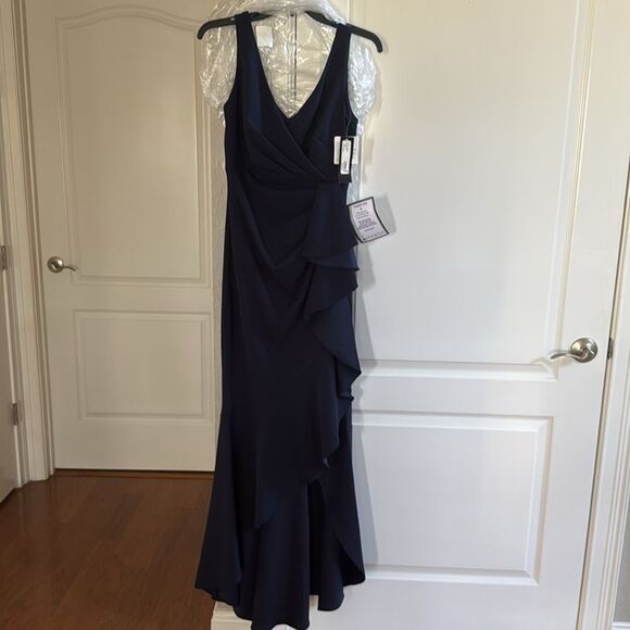 Betsy & Adam Cascade‎ Ruffle High-Low V-Neck Gown navy blue size 4 NWT in pkg - Picture 7 of 8